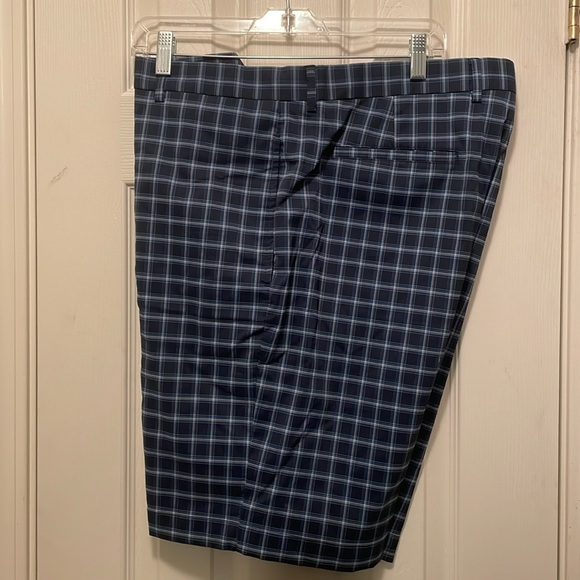 Men’s Casual Shorts - Picture 2 of 4